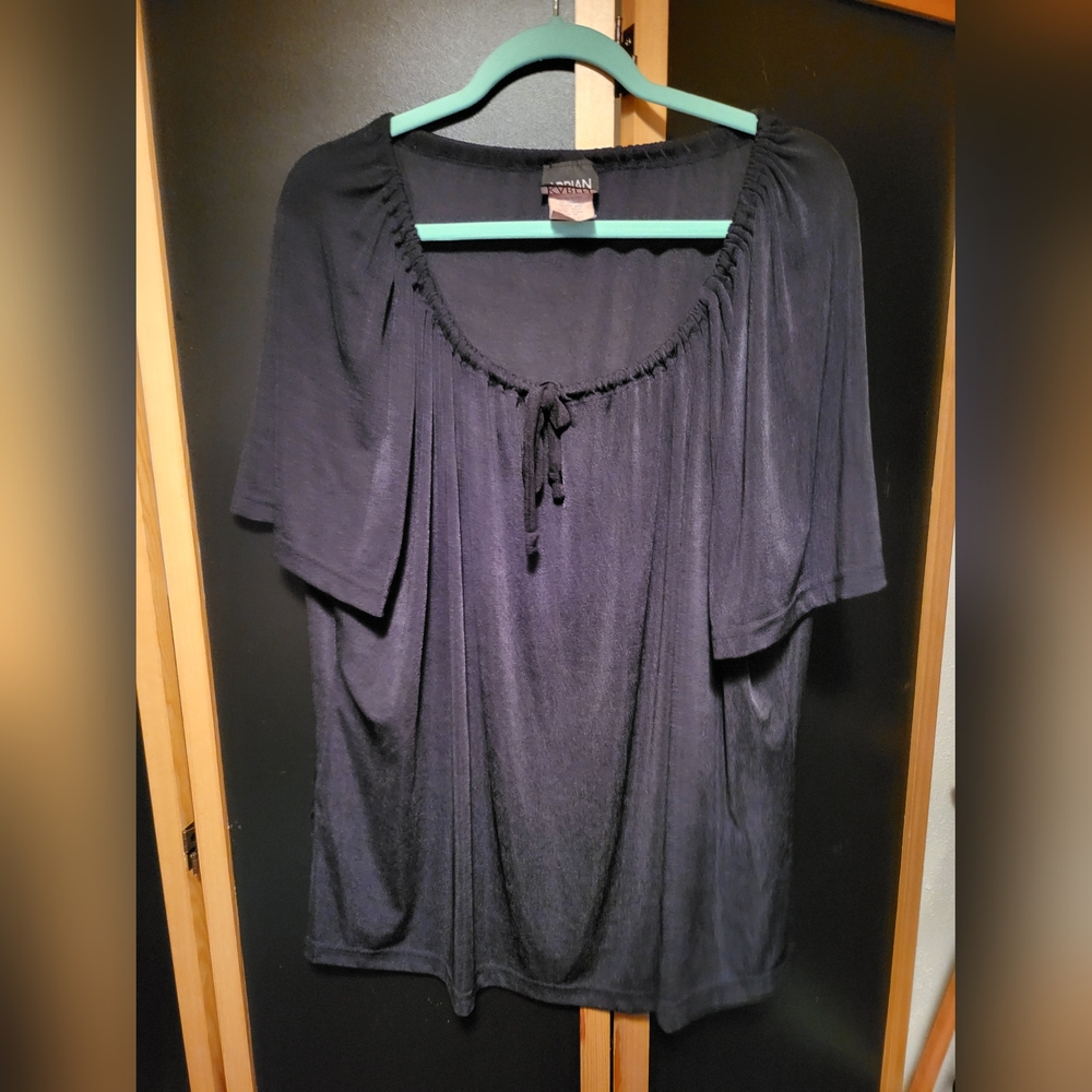 3X Black Short Sleeve Top